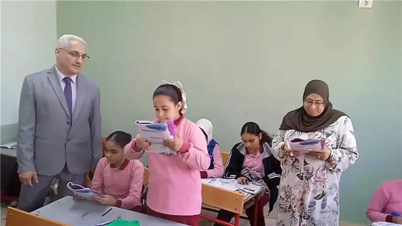 وكيل تعليم القاهرة يوجه بضرورة حصر نسب الغياب يوميًا بالمدارس
