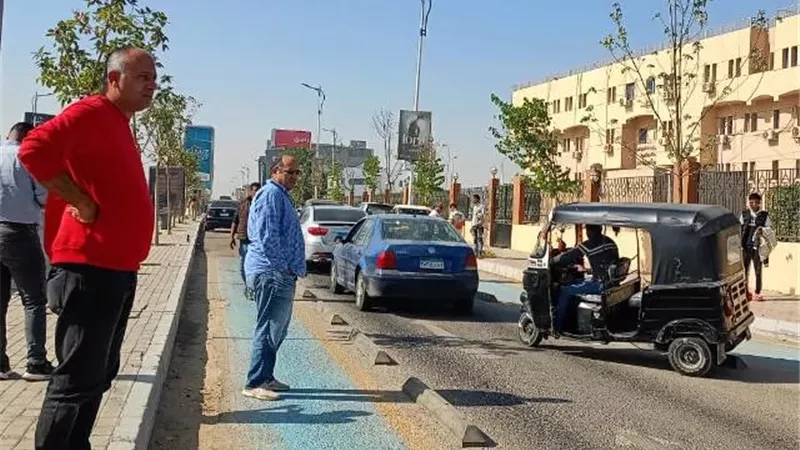 قيادات جهاز بدر تطارد التوك توك فى الشوارع وتصادر وتتحفظ على 22 .. صور