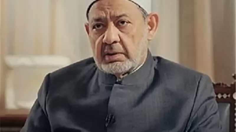 شيخ الأزهر يهنئ السلطان هيثم بن طارق والشعب العماني باليوم الوطني