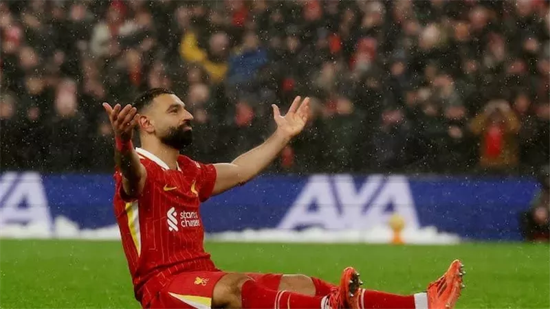 إنجاز جديد ينتظر صلاح في مباراة ليفربول أمام نوتنجهام