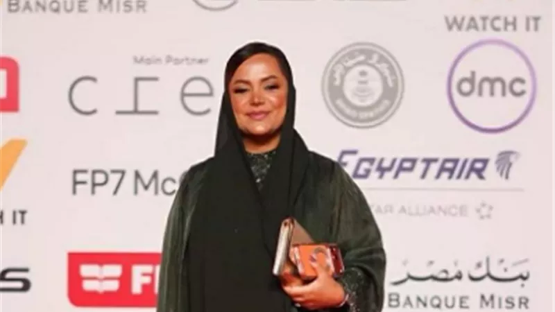 نايلة الخاجة..مخرجة إماراتية واعدة بالسينما و