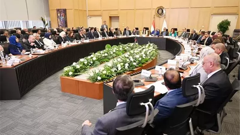 خطة بيئية للوصول إلى 60% تدوير مخلفات بحلول 2026 لدعم الطاقة النظيفة