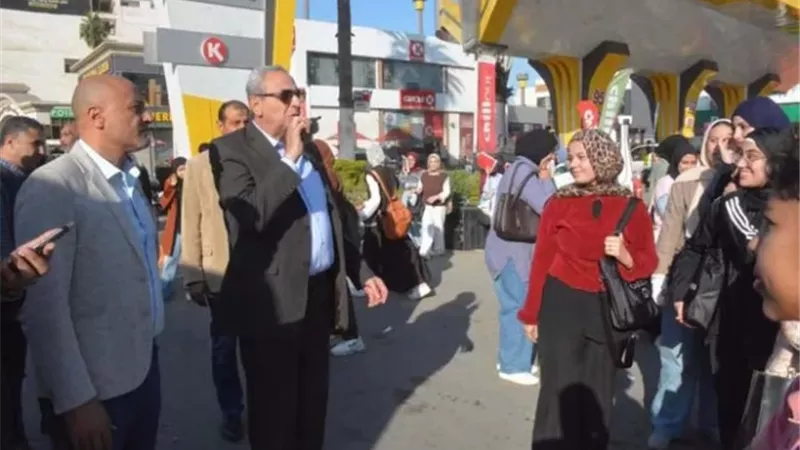 محافظ الغربية يتدخل ميدانيًا لحل زحام المواصلات بطنطا