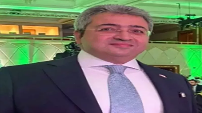 سفير مصر بالدوحة:توافد الجاليةالمصريةعلى لجان التصويت بانتخابات النواب
