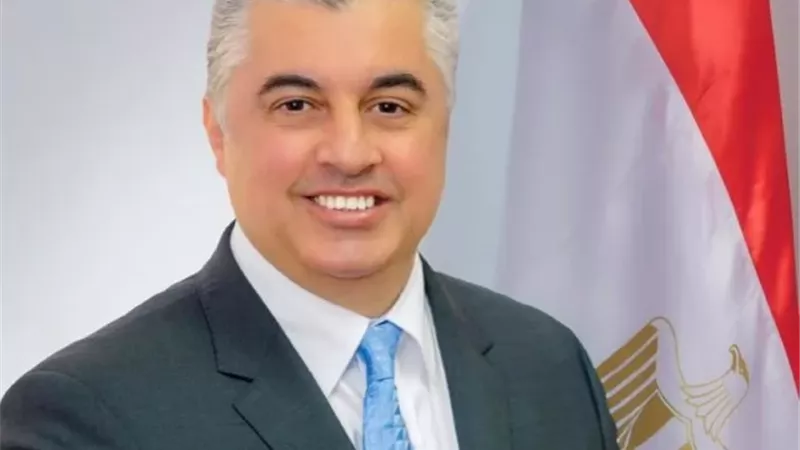 رئيس اقتصادية قناة السويس: 2.5 مليار دولار استثمارات جديدة خلال 4 أشهر