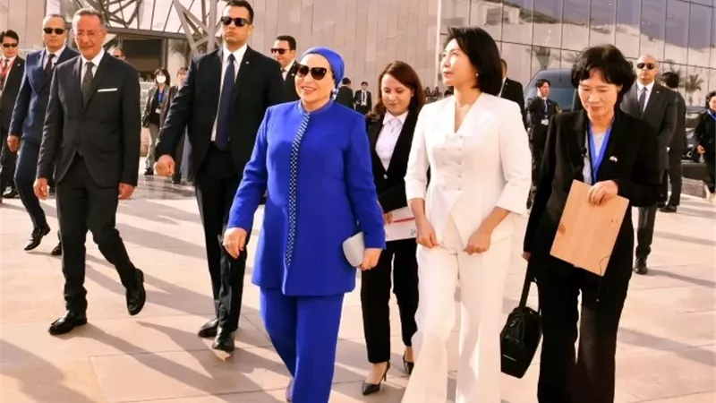 انتصار السيسى تعبر عن ترحيبها بقرينة رئيس كوريا