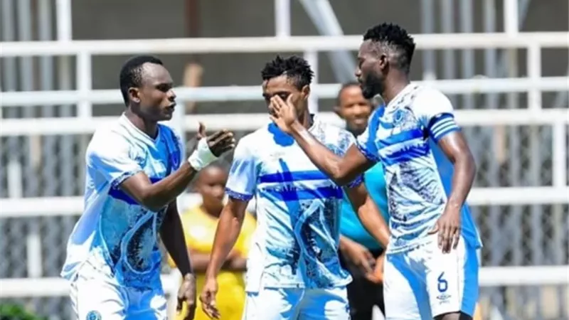 الهلال ينتزع فوزا صعبا على مولودية الجزائر بثنائية بدوري ألابطال