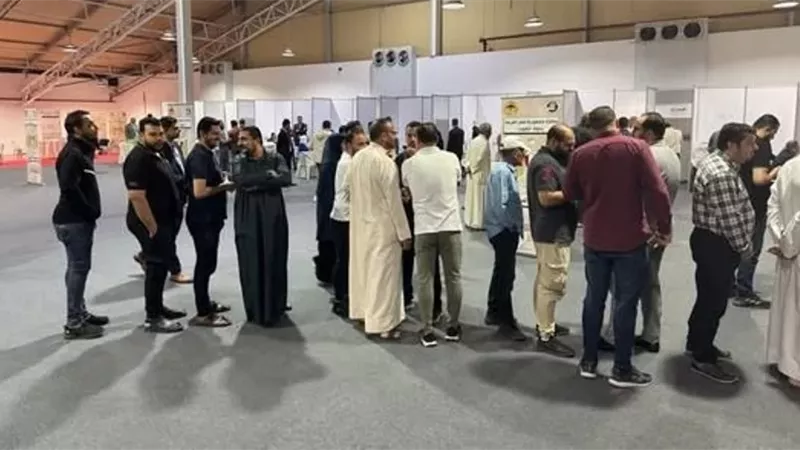 الجالية المصرية بالكويت تواصل الإدلاء بأصواتها في المرحلة الثانية لـ انتخابات النواب
