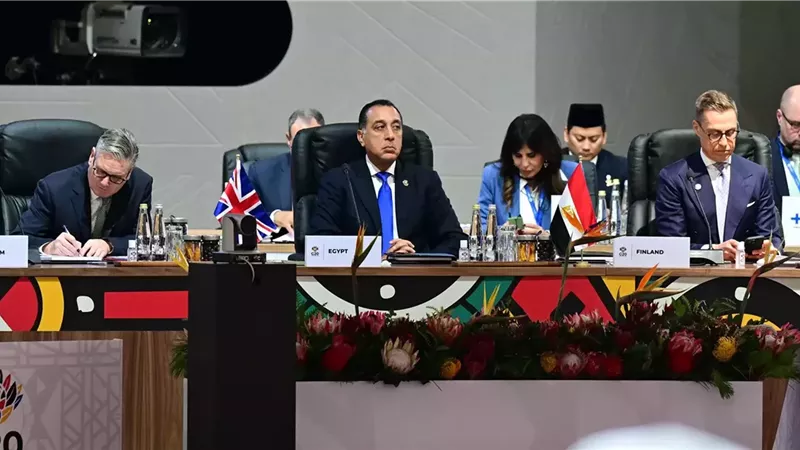 رئيس الوزراء يشارك في الجلسة الافتتاحية لقمة مجموعة العشرين