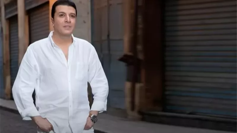 مصطفى كامل يعلن إيقاف إسلام كابونجا عن الغناء