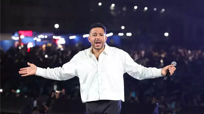 حماقي يشيد بالأجواء المميزة والتفاعل الكبير ... ويشكر رئيس الأكاديمية وعمادة شوؤن الطلاب