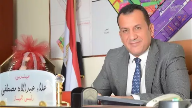 رئيس جهاز العاشر:رفع كفاءة مستشفى التأمين وتطوير تجهيزاتها الطبية