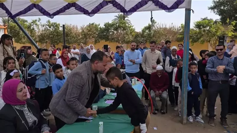 الاحتفال بعيد الطفولة وتكريم حفظة القرآن بمدرسة فى بنى سويف