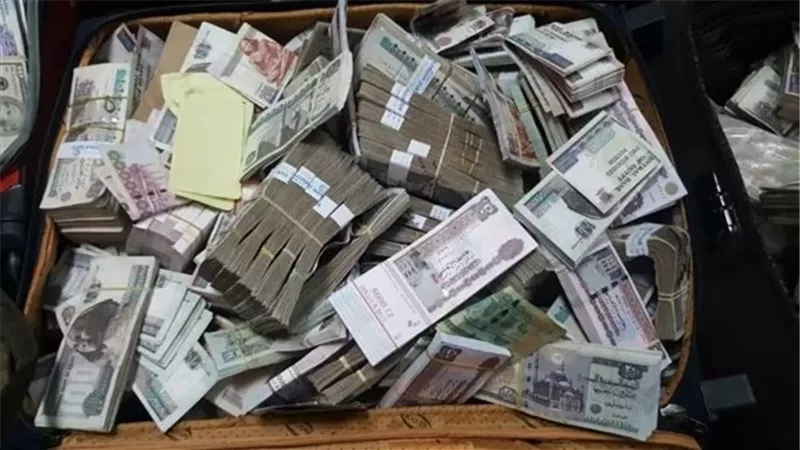 إجراءات قانونية حيال متهم بغسل 140 مليون جنيه من نشاطه الإجرامي