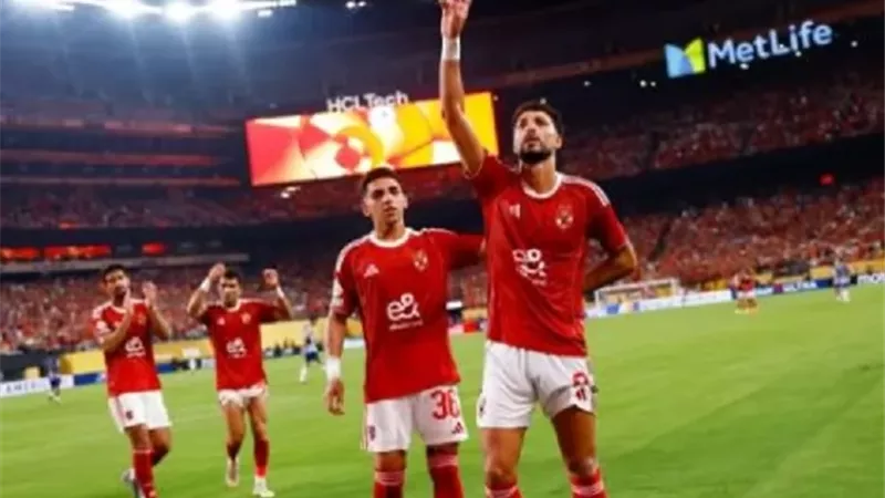 شوبير يثير الجدل بشأن عودة الفلسطيني وسام أبو على للأهلي