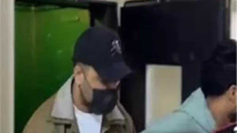 وصول إسلام كابونجا بمقر نقابة الموسيقيين للتحقيق