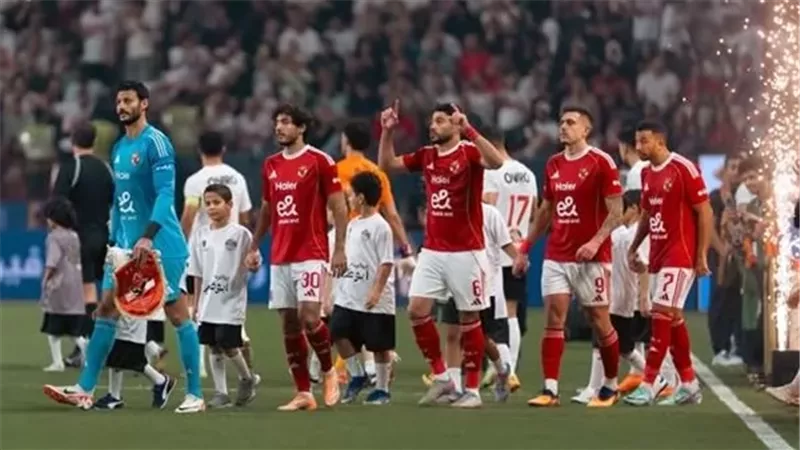 استبعاد 7 لاعبين من الأهلي أمام شبيبة القبائل غدا