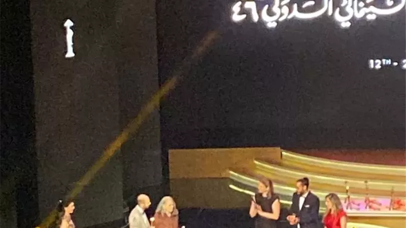 ثريا حبي يفوز بجائزة أفضل فيلم وثائقي بمهرجان القاهرة