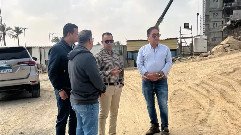 رئيس جهاز العلمين الجديدة يتفقد أعمال أبراج 