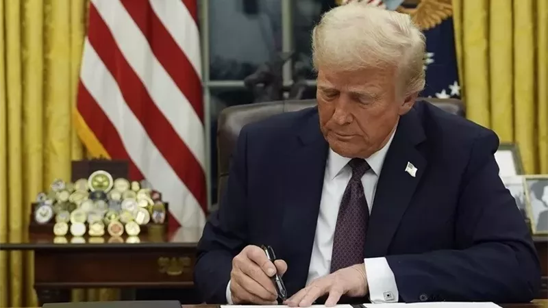 البيت الأبيض: ترامب يواصل السعي لإنهاء الصراع في أوكرانيا