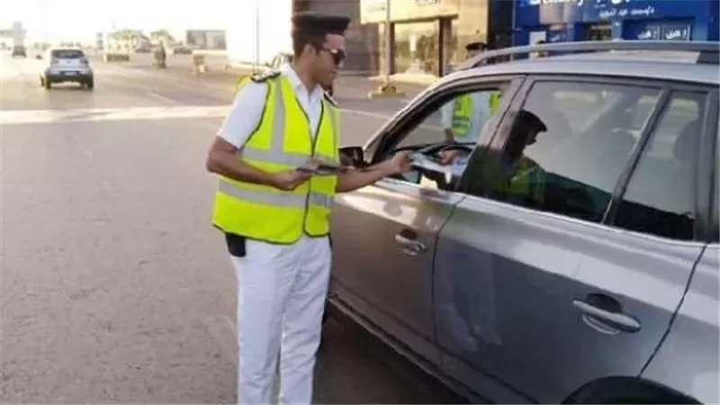 الحبس وغرامة لا تقل عن 20 ألف جنية عقوبة الاستعراض بالسيارات