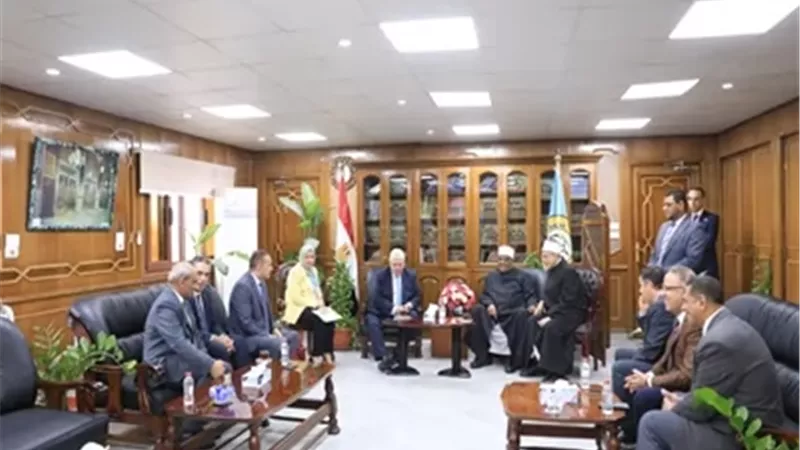 عاشور يشهد العرض الخاص للمسلسل الكرتوني «نور وصندوق الأسرار»