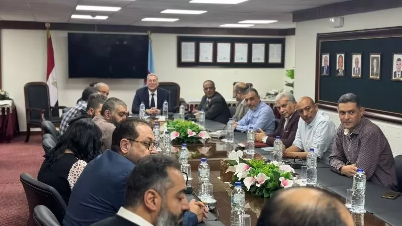زيارة مفاجئة لوزير البترول إلى مقر بتروجلف مصر لتذليل أي تحديات
