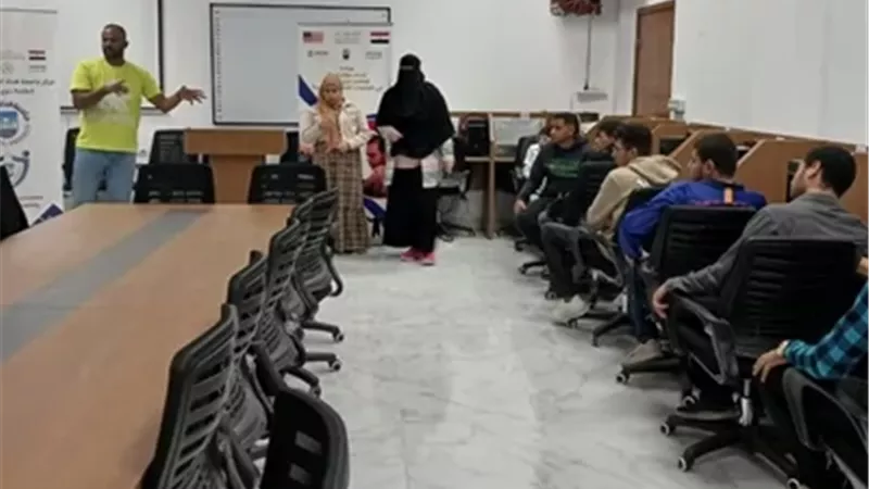 برنامج تدريبي في الحاسب الآلي لطلاب الدمج بجامعة قناة السويس
