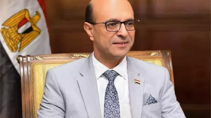 ندب عاطف السيد عميداً لمعهد علوم والنانوتكنولوجي بجامعة أسيوط