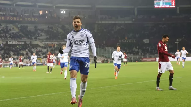 شاهد .. كومو يكتسح تورينو بخماسية مذلة في الدورى الإيطالى