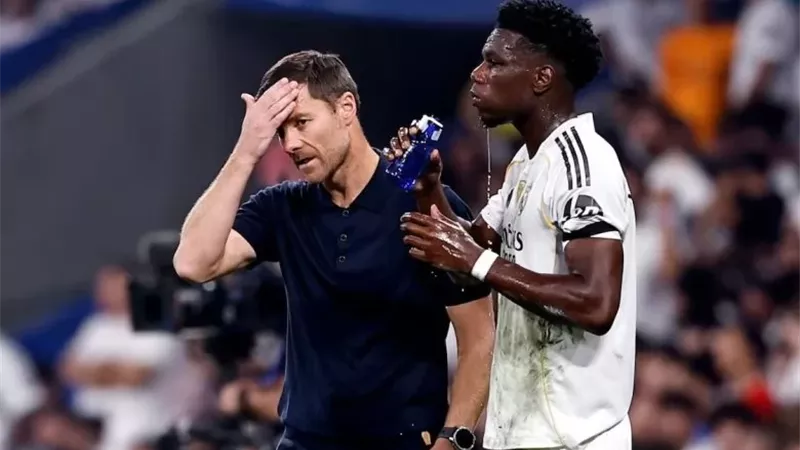 توتر العلاقة بين ألونسو ولاعبي ريال مدريد