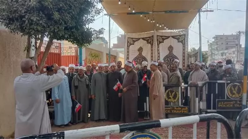 كبار السن والمرأة يتسابقون على اللجان الانتخابية بالشرقية