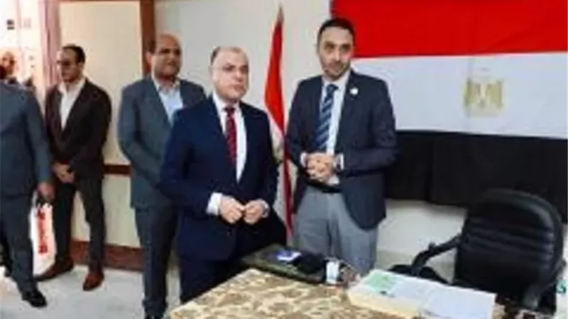 عبد المعطى يتفقد بعض اللجان الانتخابية بالدائرة الرابعة بدسوق
