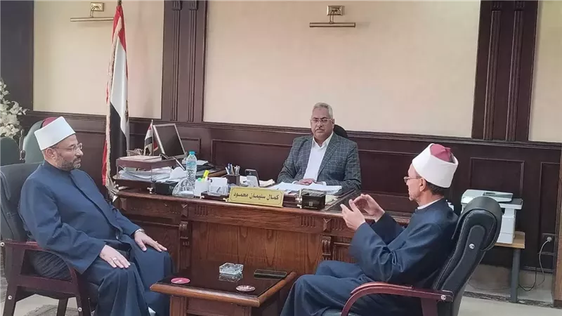 قافلة الأزهر تصل جنوب البحر الأحمر لدعم التعليم الديني