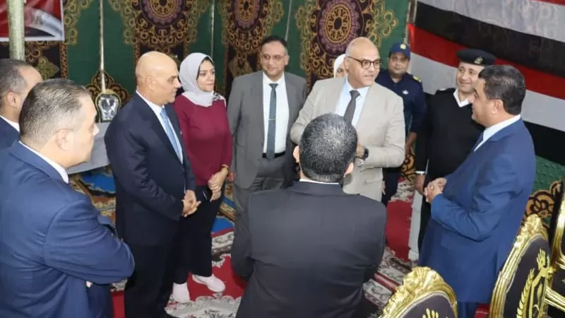 محافظ القليوبية يتفقد مقرات اللجان العامة ويؤكد جاهزيتها لمرحلة فرز الأصوات