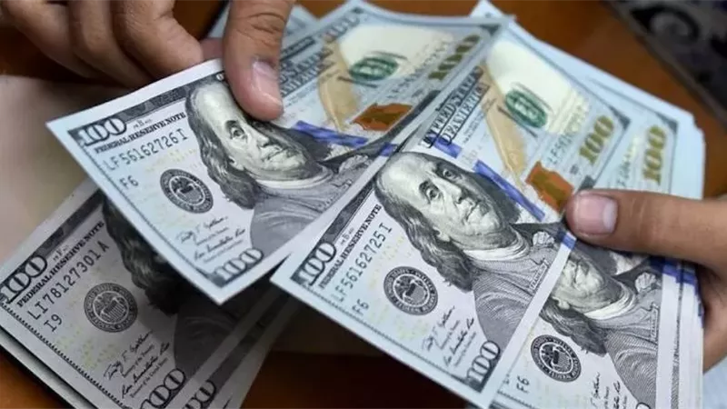 تراجع الين مقابل الدولار الأمريكي وسط ارتفاع الجنيه الإسترليني