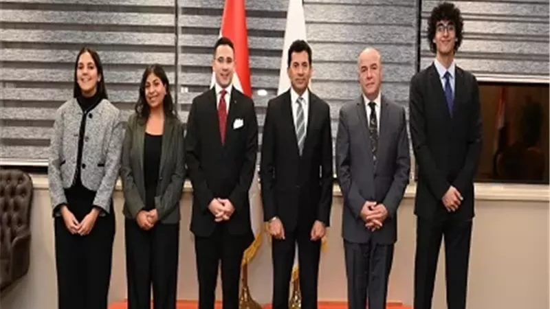 وزير الشباب يبدأ البحث عن أثر تطوير الألعاب الإلكترونية على الشباب