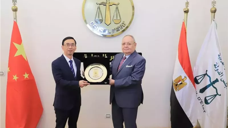 زيارة تاريخية لوفد المحكمة العليا بشنغهاي لتعزيز التعاون القضائي