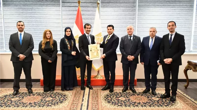 وزير الشباب يبحث التعاون مع سفير دولة قطر