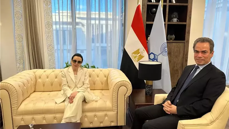 الفنانة نجاة الصغيرة تزور مدينة الثقافة والفنون ومقر الوطنية للإعلام بالعاصمة الجديدة