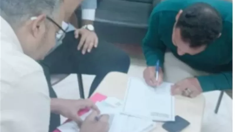 توقيع عقود عمل لـ 22 من ذوي الهمم من أبناء محافظة السويس