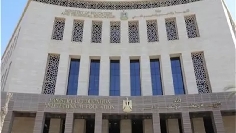جدول امتحانات وفرص إعادة التقدم لطلاب المتفوقين STEM
