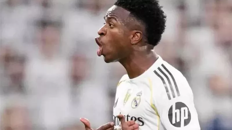 فينيسيوس جونيور يرفض التحديد لـ ريال مدريد
