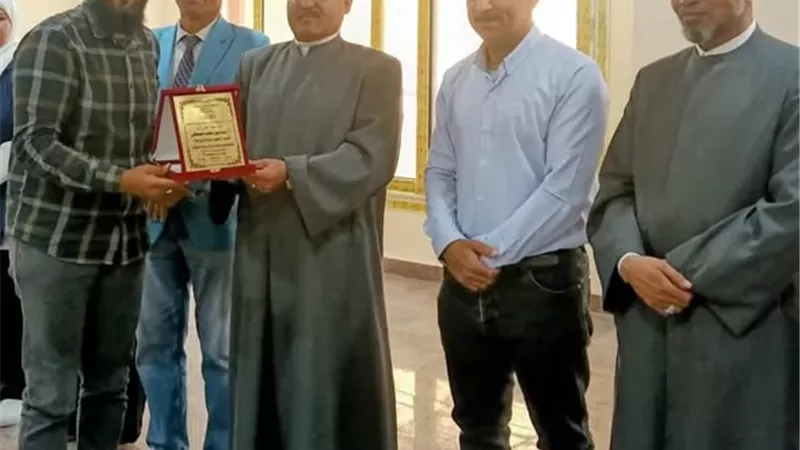 أزهرية الإسماعيلية تكرم أوائل الطلاب و الأخصائيين المتميزين