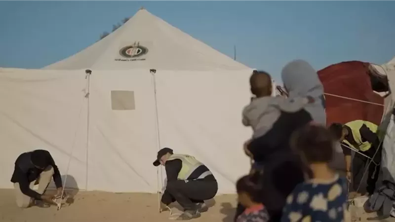 «بيت الزكاة والصدقات» ينتهي من القافلة الإغاثية لأهلنا فى غزة