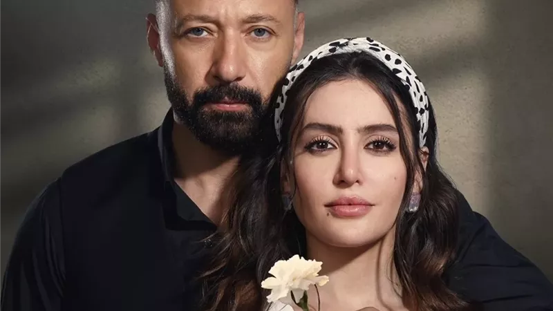 عمرو محمود ياسين يروج لأولى حلقات مسلسل 