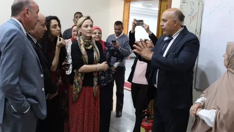 وفد منظمة العمل الدولية يزور مركز السلامة المهنية لبحث تعزيز الإنتاجية