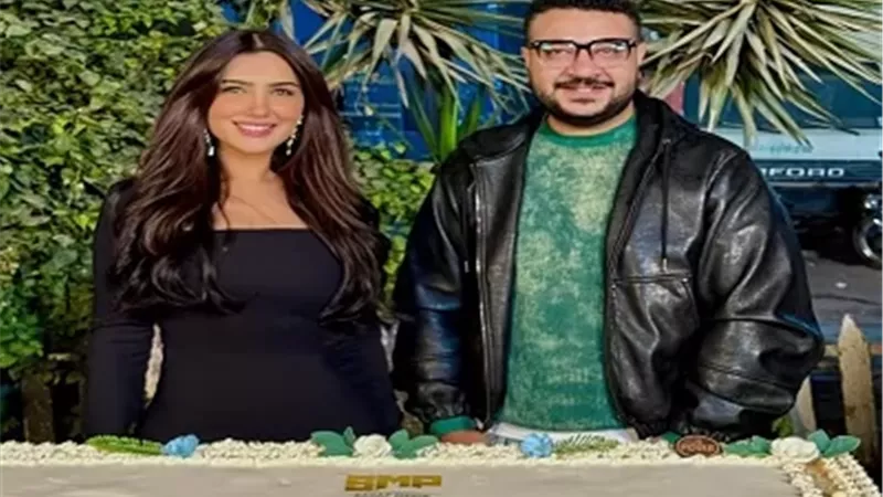 محمد سيد بشير برفقة مي عمر فى أول يوم تصوير 