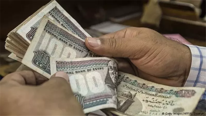 كيف تُحسب الزكاة على الشهادات المُودَعة بالبنك؟..الإفتاء تُجيب