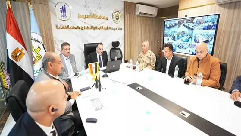 محافظ أسيوط: فتح لجان الدائرة الثالثة في موعدها التاسعة صباحًا